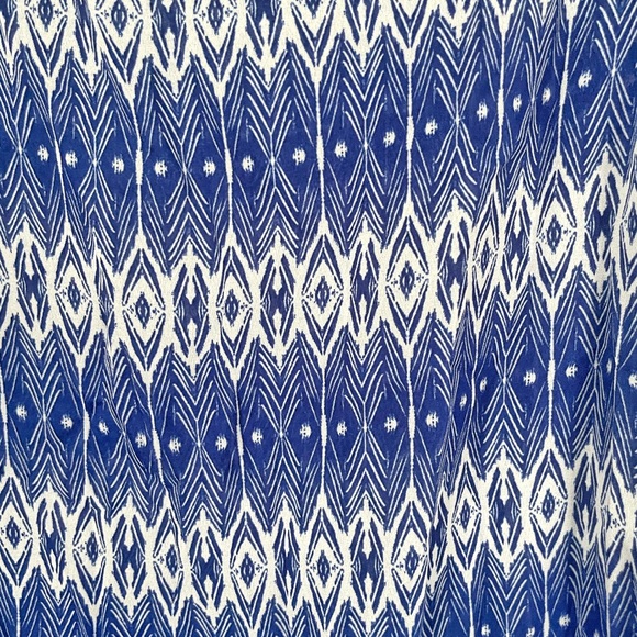 Olive & Oak blue and white lightweight polyester tank. Size M. - Picture 9 of 9